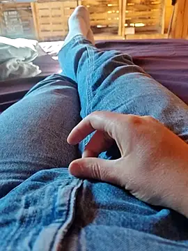 Snapshot of Horny_mummy chatting on April 14, 2026, 2:45 pm Horny mummy online show from April 14, 2026, 2:45 pm