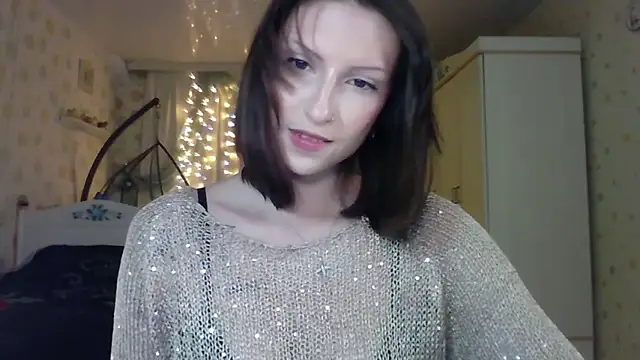 RuxaShade online show from December 16, 2025, 12:54 pm