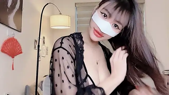 Snapshot of MaiLiiil chatting on September 29, 2025, 4:50 am MaiLiiil online show from September 29, 2025, 4:50 am