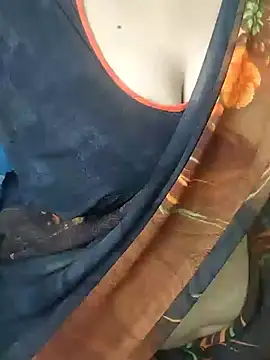 Snapshot of Geetha227 chatting on September 10, 2025, 5:29 am Geetha227 online show from September 10, 2025, 5:29 am