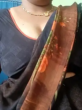 Snapshot of Geetha227 chatting on September 12, 2025, 5:18 am Geetha227 online show from September 12, 2025, 5:18 am