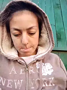 Snapshot of LenaBloomy chatting on November 3, 2025, 12:50 pm LenaBloomy online show from November 3, 2025, 12:50 pm