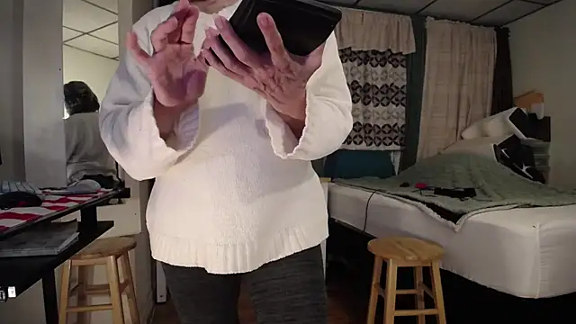 Snapshot of ANALTRAINING4U2 chatting on February 22, 2025, 4:18 am ANALTRAINING4U2 online show from February 22, 2025, 4:18 am