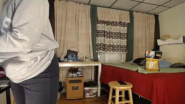 Snapshot of ANALTRAINING4U2 chatting on March 21, 2025, 2:50 am ANALTRAINING4U2 online show from March 21, 2025, 2:50 am