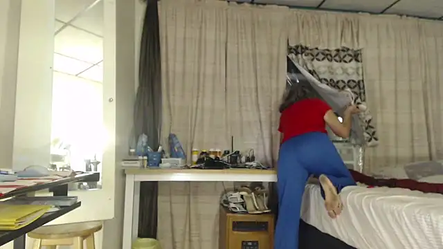 Snapshot of ANALTRAINING4U2 chatting on September 19, 2025, 2:35 am ANALTRAINING4U2 online show from September 19, 2025, 2:35 am