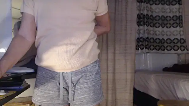 Snapshot of ANALTRAINING4U2 chatting on October 30, 2025, 3:19 am ANALTRAINING4U2 online show from October 30, 2025, 3:19 am