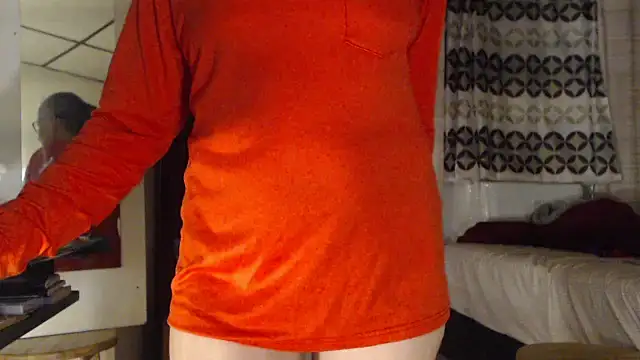 Snapshot of ANALTRAINING4U2 chatting on October 31, 2025, 12:33 am ANALTRAINING4U2 online show from October 31, 2025, 12:33 am