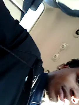 Snapshot of Dropdingo chatting on October 16, 2025, 1:56 pm Dropdingo online show from October 16, 2025, 1:56 pm