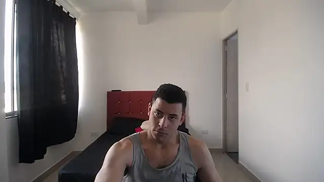 yohacriss online show from November 17, 2025, 8:25 pm