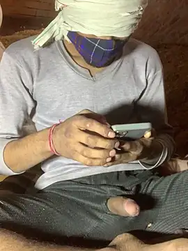 Snapshot of uniquesexyboy5689 chatting on December 21, 2025, 10:44 am uniquesexyboy5689 online show from December 21, 2025, 10:44 am