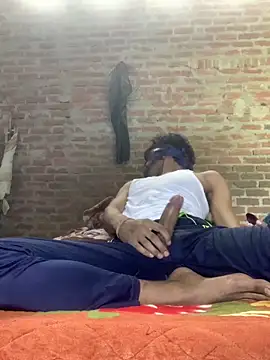 Snapshot of uniquesexyboy5689 chatting on March 21, 2026, 7:13 am uniquesexyboy5689 online show from March 21, 2026, 7:13 am