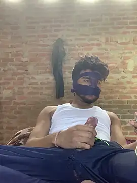 Snapshot of uniquesexyboy5689 chatting on March 21, 2026, 8:30 am uniquesexyboy5689 online show from March 21, 2026, 8:30 am