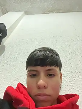 Snapshot of Bruno_Cruzz chatting on December 3, 2025, 2:52 am Bruno Cruzz online show from December 3, 2025, 2:52 am