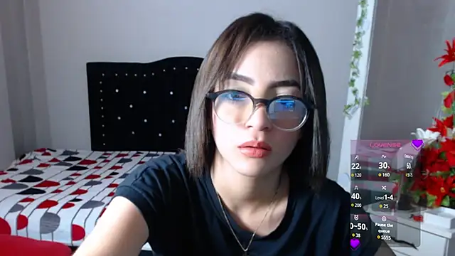 Snapshot of Coraline_Playful chatting on September 15, 2025, 12:16 pm Coraline Playful online show from September 15, 2025, 12:16 pm