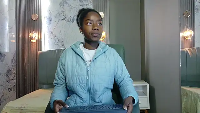 Snapshot of katia_green1 chatting on October 2, 2025, 11:39 am katia green1 online show from October 2, 2025, 11:39 am