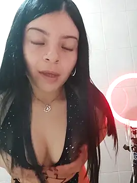 LunaJacobs online show from February 13, 2026, 1:12 am