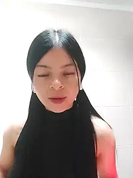LunaJacobs online show from May 14, 2026, 8:48 pm