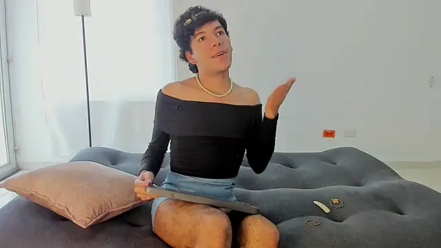 Snapshot of E_R_O_S_ chatting on October 18, 2025, 1:45 pm E R O S online show from October 18, 2025, 1:45 pm