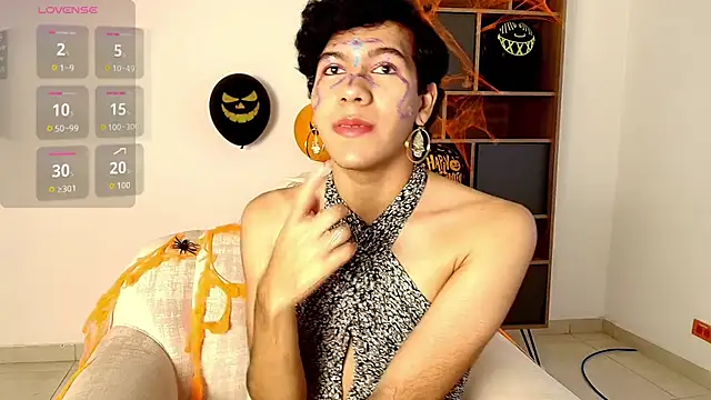 Snapshot of E_R_O_S_ chatting on October 31, 2025, 9:27 pm E R O S online show from October 31, 2025, 9:27 pm