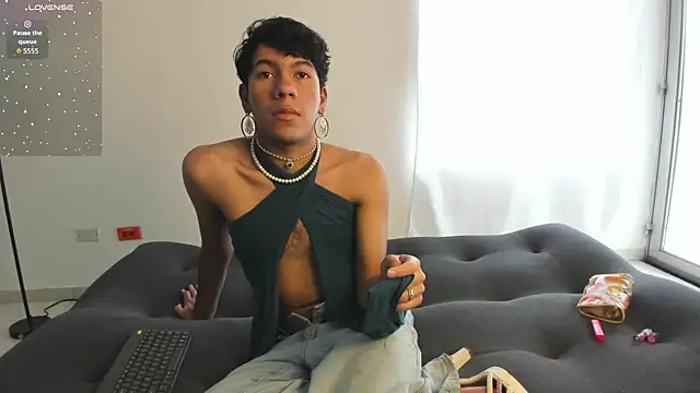 Snapshot of E_R_O_S_ chatting on November 20, 2025, 7:57 pm E R O S online show from November 20, 2025, 7:57 pm