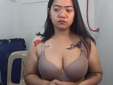 sexylhane online show from September 10, 2025, 2:33 am