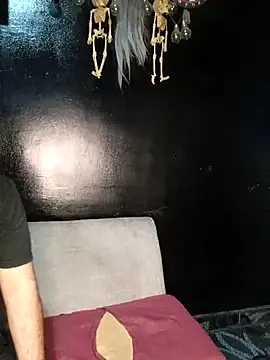 SICOPATA FAMILY online show from November 6, 2025, 6:14 am