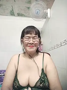 Snapshot of Ki_xxx chatting on August 1, 2026, 9:19 am Ki xxx online show from August 1, 2026, 9:19 am
