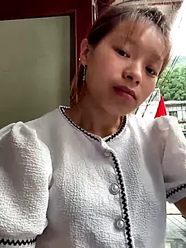 Snapshot of Mai_bb chatting on September 9, 2025, 8:47 am Mai bb online show from September 9, 2025, 8:47 am