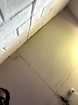 Snapshot of Wuu2now chatting on December 15, 2025, 9:57 am Wuu2now online show from December 15, 2025, 9:57 am