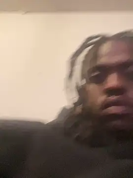 Snapshot of Wuu2now chatting on December 17, 2025, 11:16 am Wuu2now online show from December 17, 2025, 11:16 am