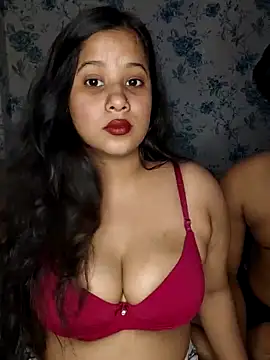 Snapshot of priyaverma00 chatting on May 5, 2026, 6:38 pm priyaverma00 online show from May 5, 2026, 6:38 pm