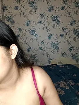 Snapshot of priyaverma00 chatting on May 12, 2026, 8:17 pm priyaverma00 online show from May 12, 2026, 8:17 pm