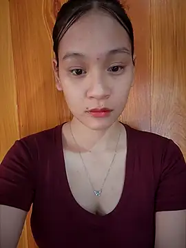 Snapshot of ChiecumBae chatting on October 8, 2025, 1:58 am ChiecumBae online show from October 8, 2025, 1:58 am