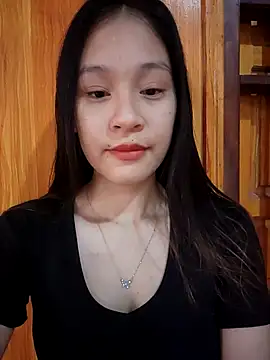 Snapshot of ChiecumBae chatting on October 16, 2025, 12:33 am ChiecumBae online show from October 16, 2025, 12:33 am