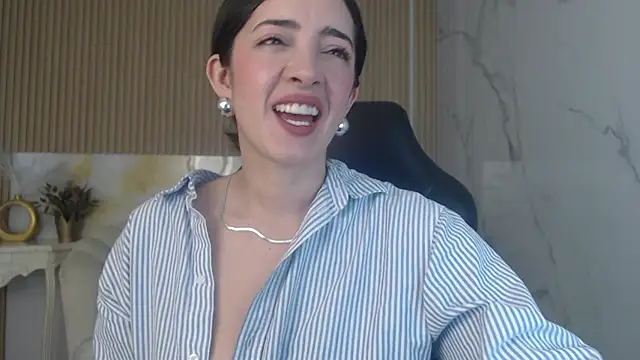 sara lopez s online show from May 8, 2026, 2:00 pm