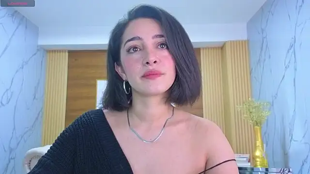 sara lopez s online show from July 4, 2026, 1:39 pm