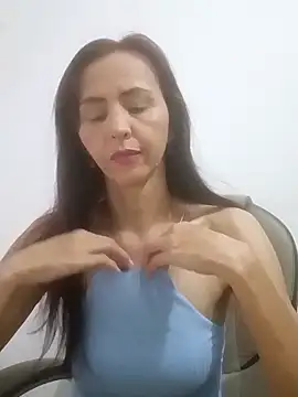 zaira spice online show from April 26, 2026, 10:29 pm