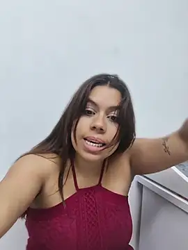 GabyMontenegro online show from April 29, 2026, 5:41 pm