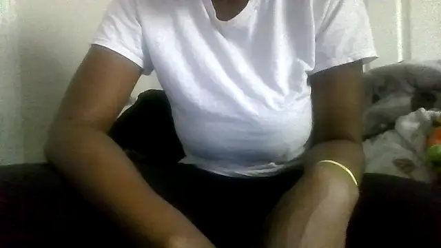 prettymaa online show from September 17, 2025, 9:27 pm