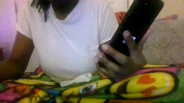 Snapshot of prettymaa chatting on October 29, 2025, 5:53 am prettymaa online show from October 29, 2025, 5:53 am