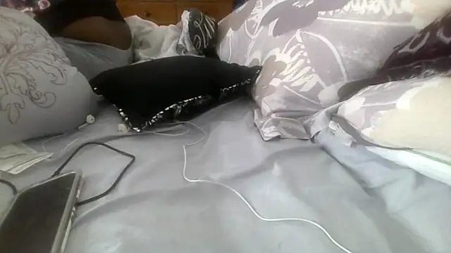 prettymaa online show from January 6, 2026, 6:44 pm