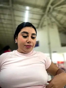 Sophie Dreamss online show from September 18, 2025, 9:28 pm