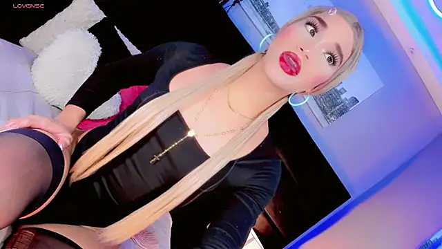 Nauthy girl online show from January 19, 2026, 12:53 pm