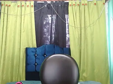 Snapshot of canelasexy_1 chatting on July 22, 2026, 8:00 pm canelasexy 1 online show from July 22, 2026, 8:00 pm