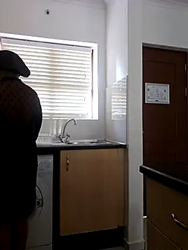 trickyOne online show from October 27, 2025, 12:20 pm