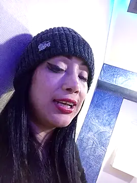 Danielita2025 online show from September 27, 2025, 4:17 am