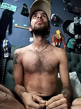 hairy mannn online show from December 15, 2025, 1:26 pm