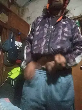 hairy mannn online show from June 17, 2026, 6:49 am