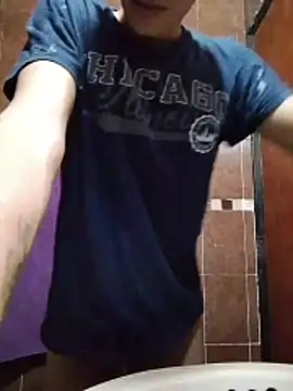 Snapshot of aispuro8505 chatting on February 17, 2026, 7:05 am aispuro8505 online show from February 17, 2026, 7:05 am