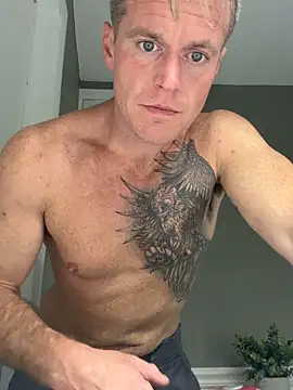 DILFiGuess11 online show from September 18, 2025, 4:47 am